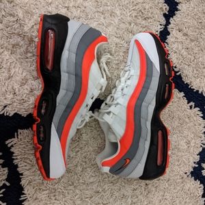 Nike Air Max 95 White Crimson (Size 8.5)